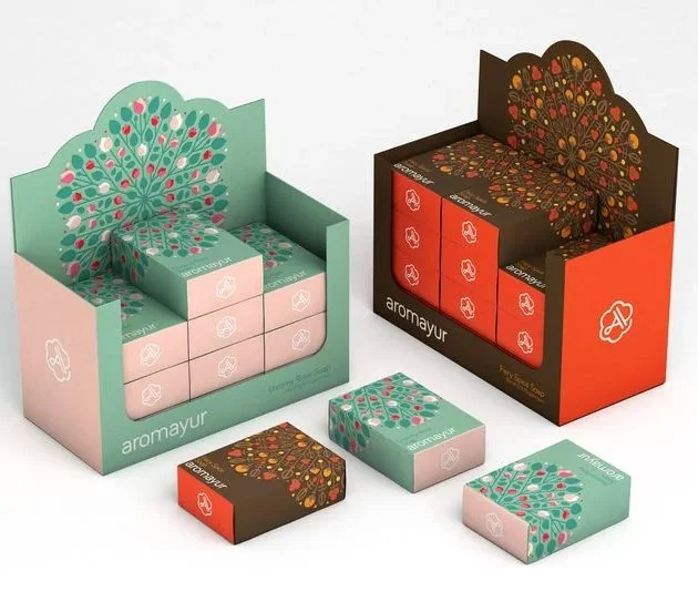cosmetic-display-boxes-with-logo
