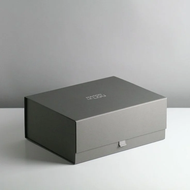 custom-shoes-boxes-premium-finish